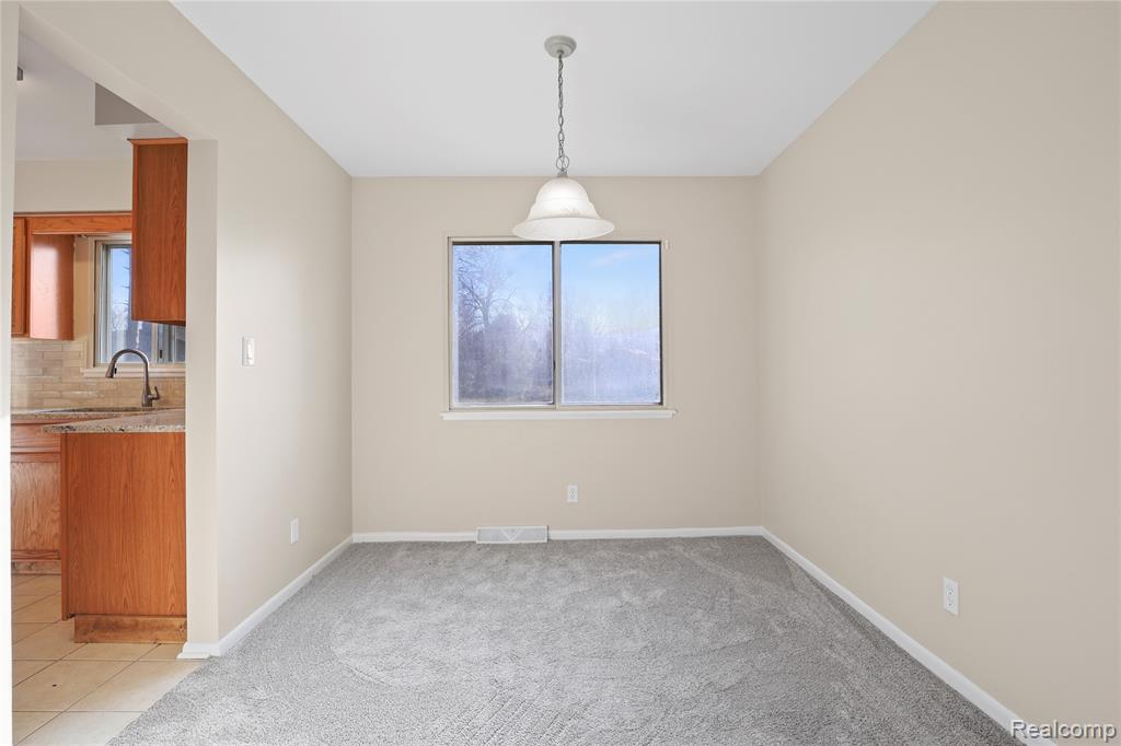 321 Terrace Drive Flushing, MI 48433 - Photo 14 of 47
