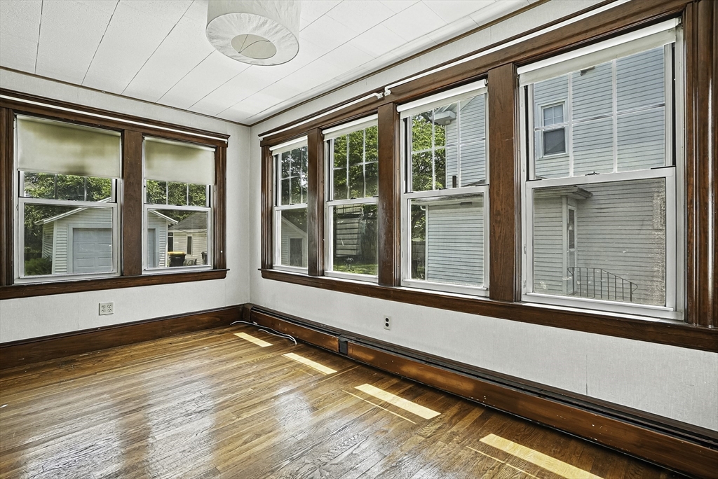 15 Robertson Road Framingham, MA 01702 - Photo 11 of 38 Gallery Image 11
