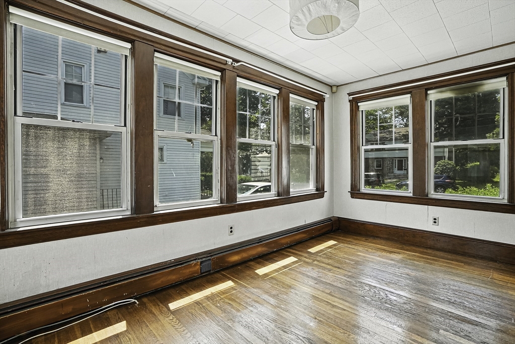 15 Robertson Road Framingham, MA 01702 - Photo 13 of 38 Gallery Image 13