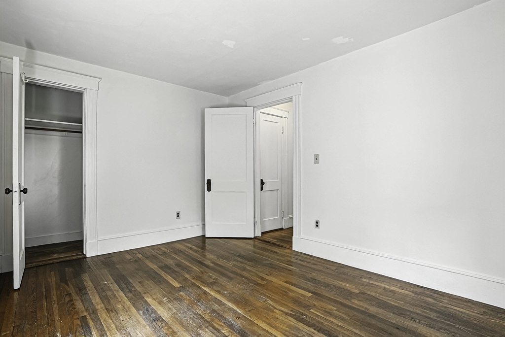 15 Robertson Road Framingham, MA 01702 - Photo 25 of 38 Gallery Image 25