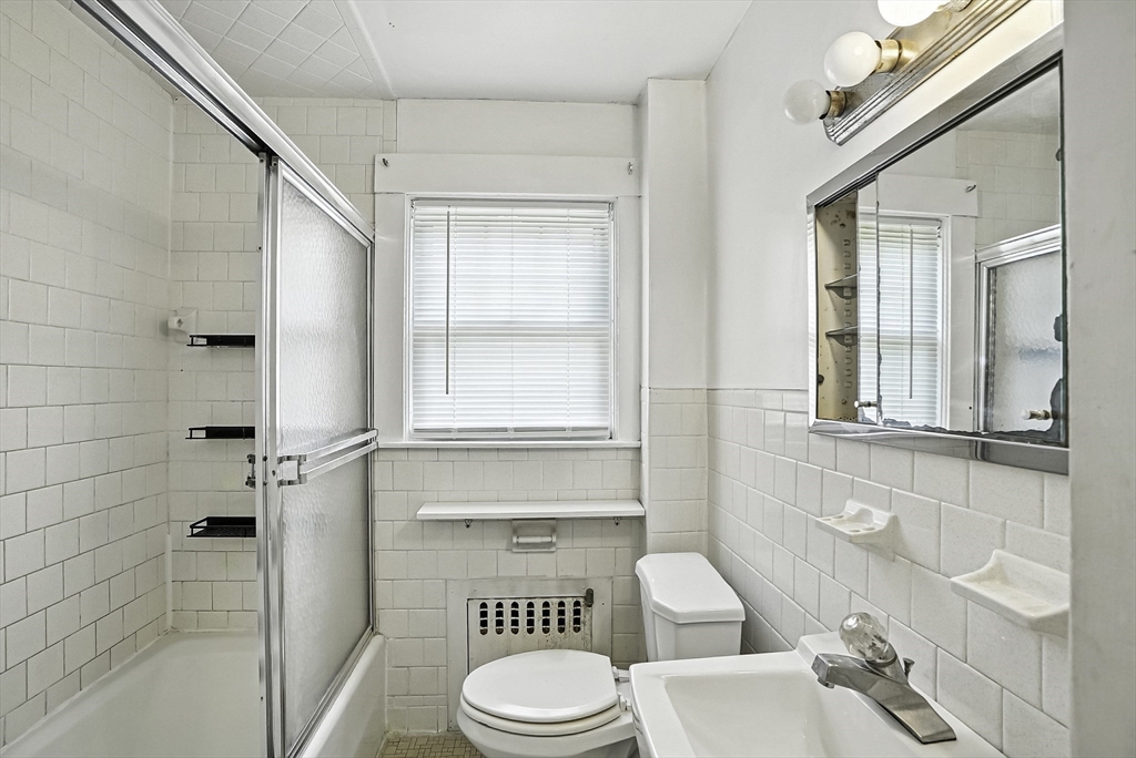 15 Robertson Road Framingham, MA 01702 - Photo 28 of 38 Gallery Image 28