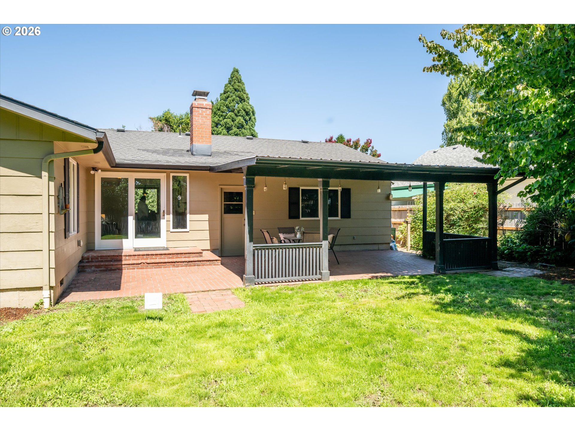 619 Blackstone Street Springfield, OR 97477 - Photo 29 of 34 Patio
