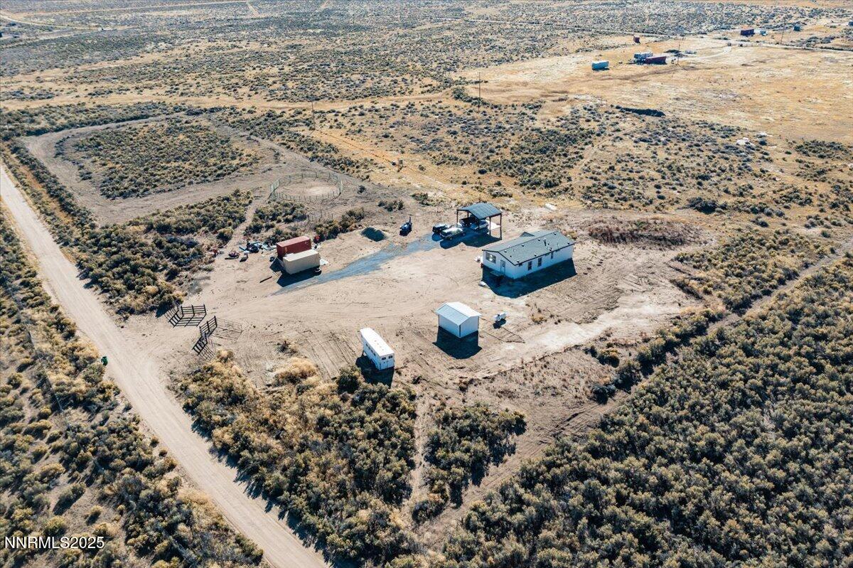 195 Muletail Circle Reno, NV 89508 - Photo 36 of 44 a view of a dry yard with wooden fence