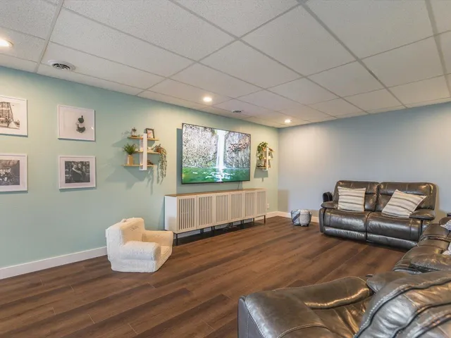 $304,000 | 1464 Chadbourne Drive, Lake Summerset, IL 61019