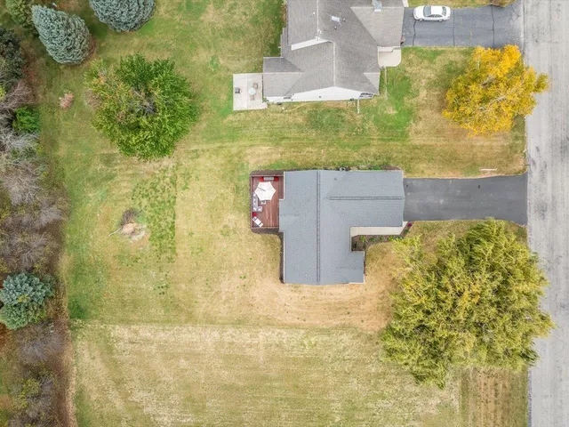 $304,000 | 1464 Chadbourne Drive, Lake Summerset, IL 61019