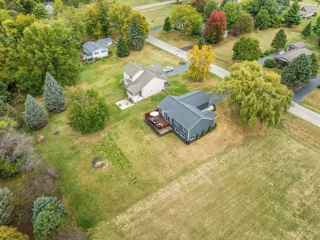 $304,000 | 1464 Chadbourne Drive, Lake Summerset, IL 61019