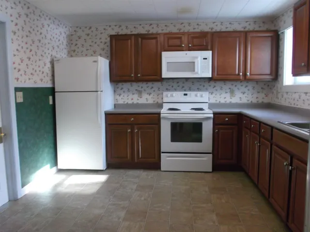 $1,850 | 37-1 Upper Welden Street, St. Albans, VT 05478