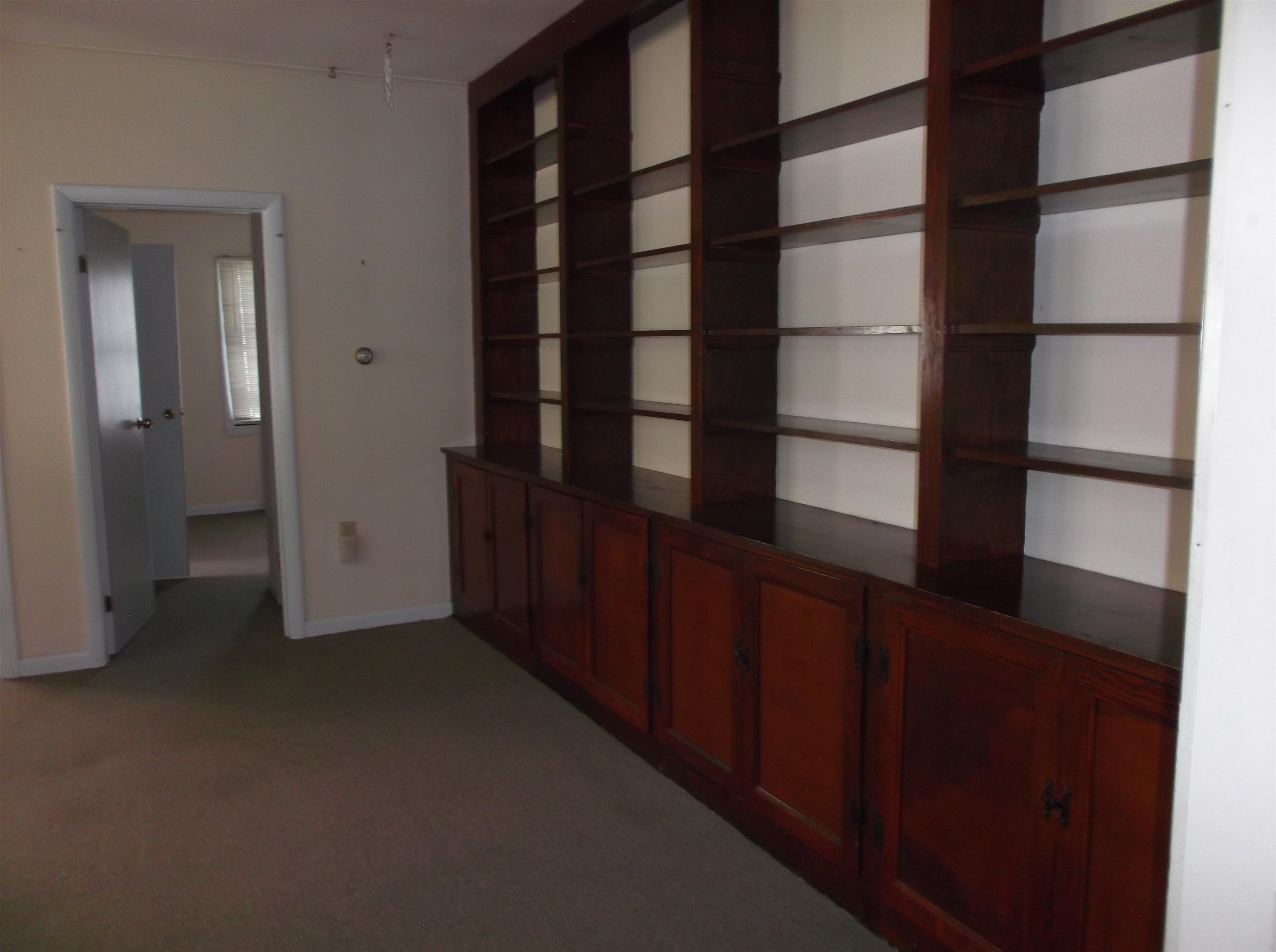 37-1 Upper Welden Street St. Albans, VT 05478 - Photo 3 of 14