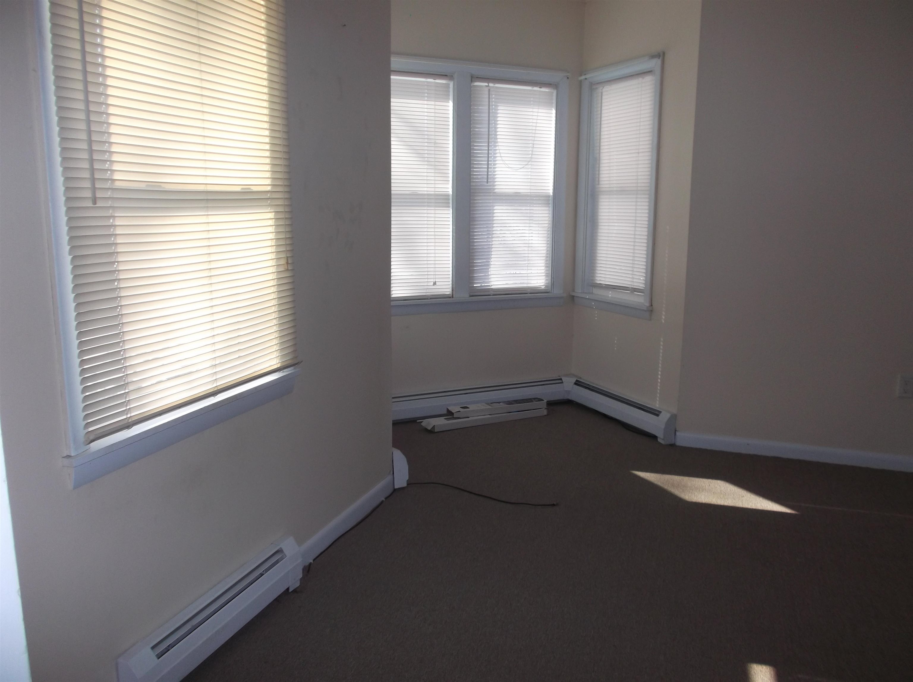 37-1 Upper Welden Street St. Albans, VT 05478 - Photo 8 of 14