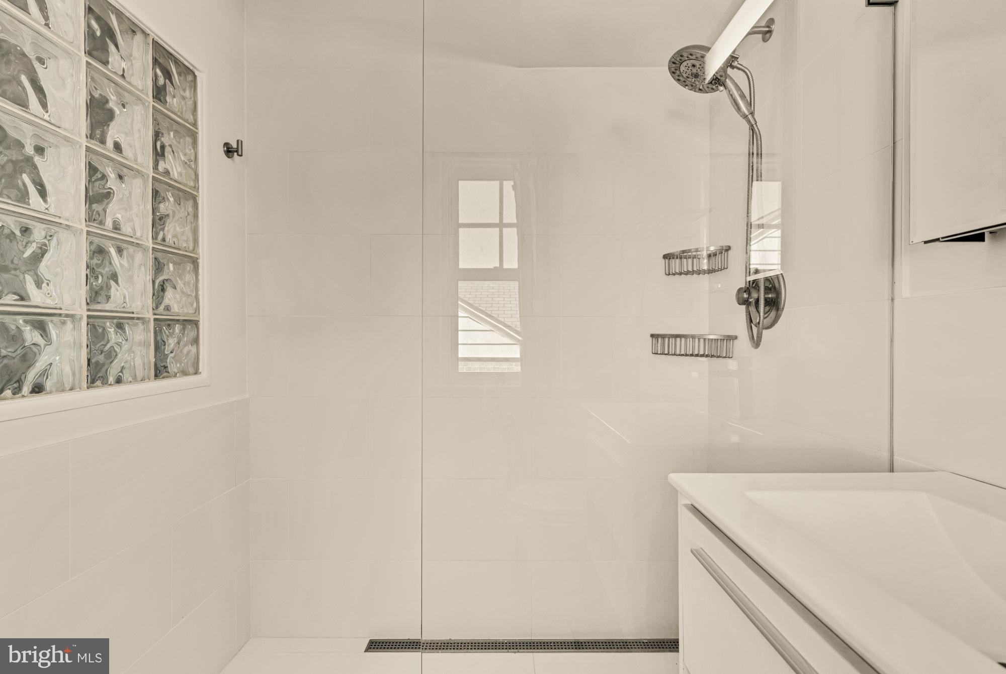 2108 Ross Road Silver Spring, MD 20910 - Photo 35 of 59