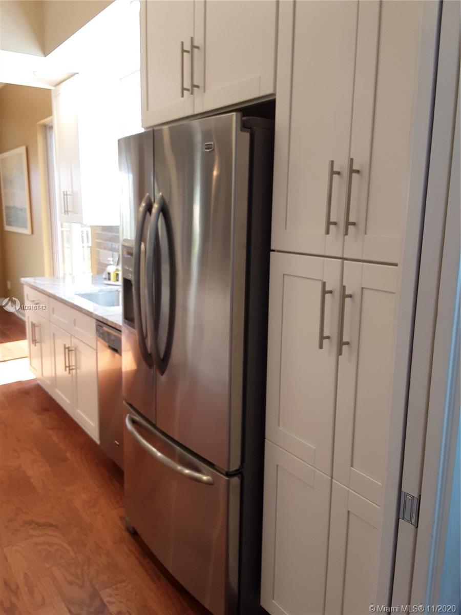 10889 Southwest Candlewood Road Port St. Lucie, FL 34987 - Photo 5 of 13 Large Pantry