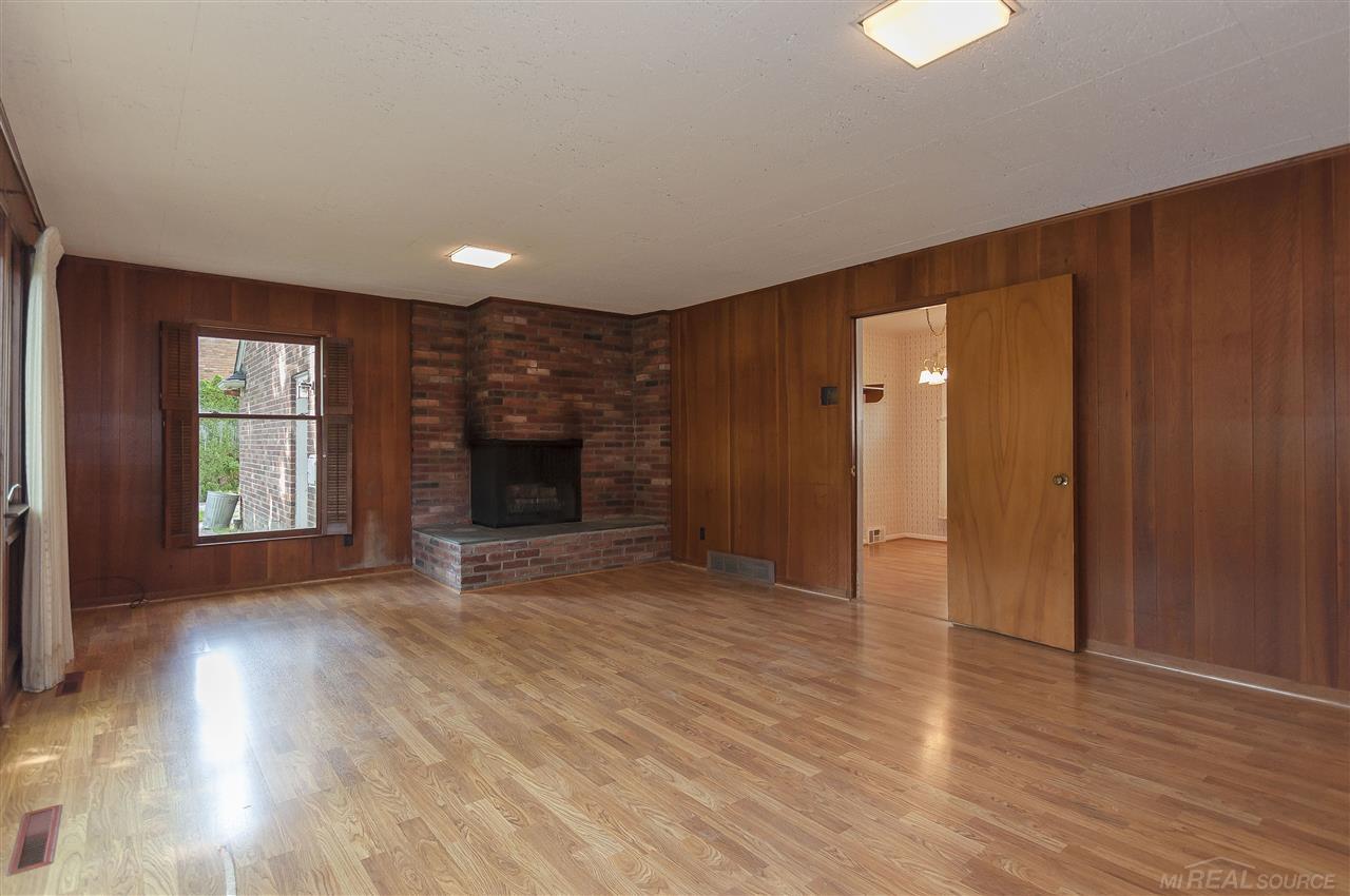 51 North Duval Road Grosse Pointe Shores, MI 48236 - Photo 17 of 36