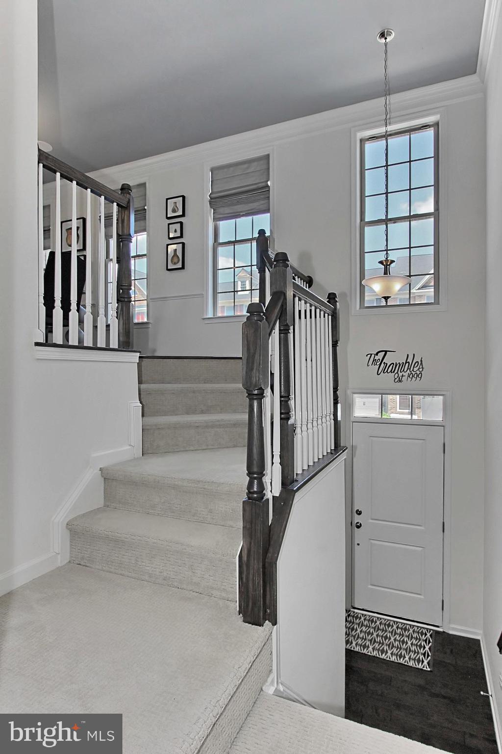 42645 Lancaster Ridge Terrace Chantilly, VA 20152 - Photo 3 of 39 Only 2 years young and better than a model!