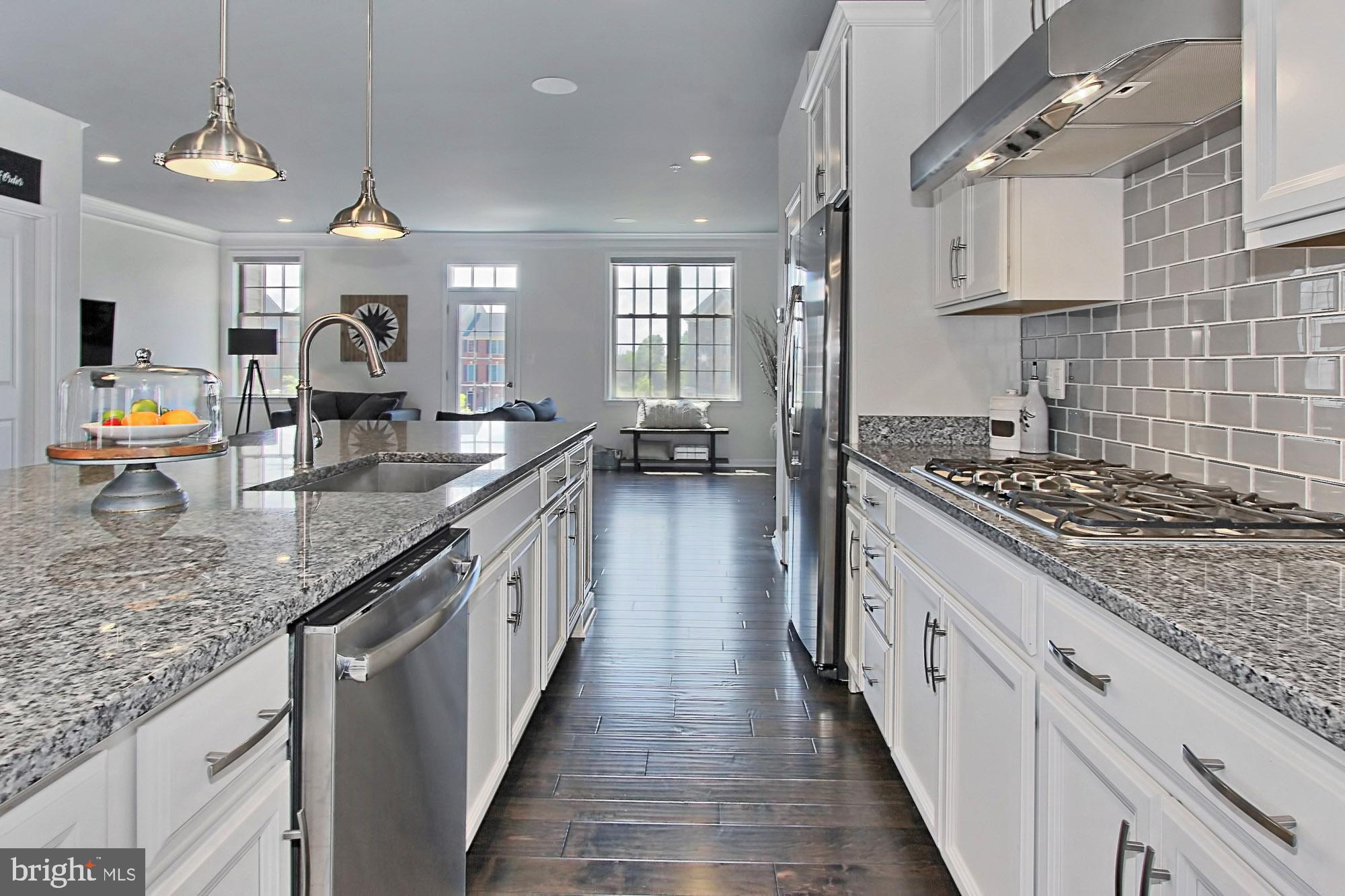 42645 Lancaster Ridge Terrace Chantilly, VA 20152 - Photo 8 of 39 Stainless steel appliances & gas stove top w/hood