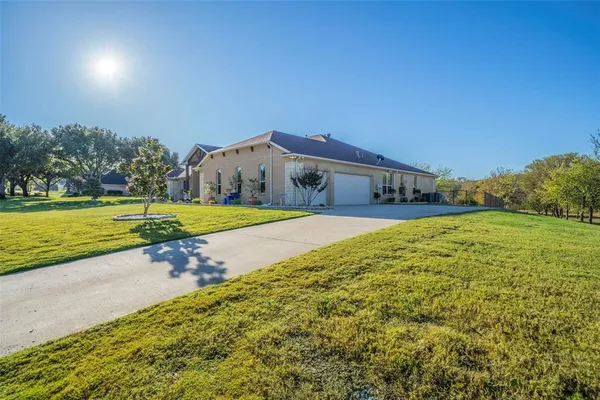 $720,000 | 2852 Sonterra Drive, Cedar Hill, TX 75104