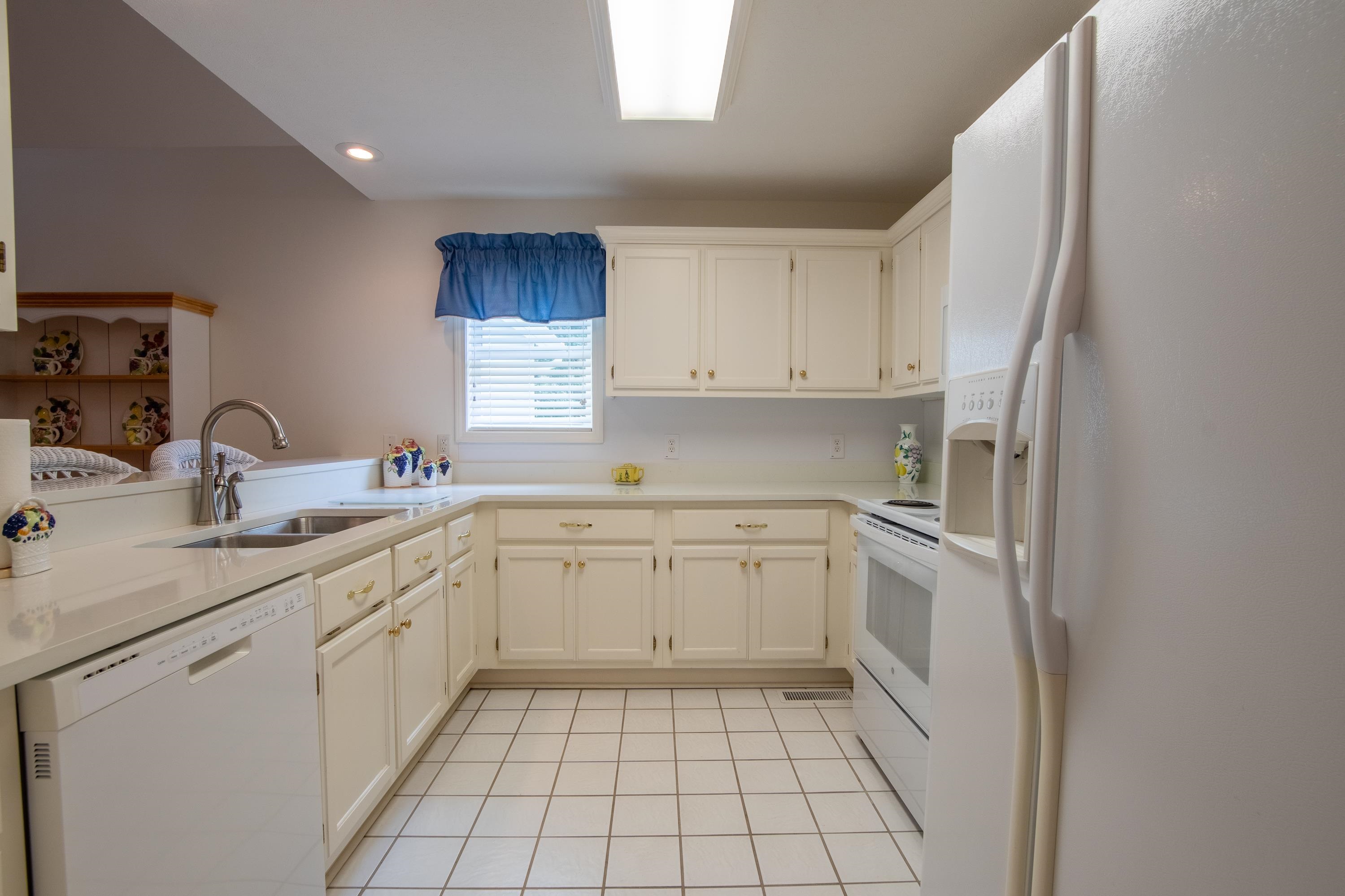 100 Vantage Pointe Counce, TN 38326 - Photo 26 of 33 a kitchen with sink cabinets and window