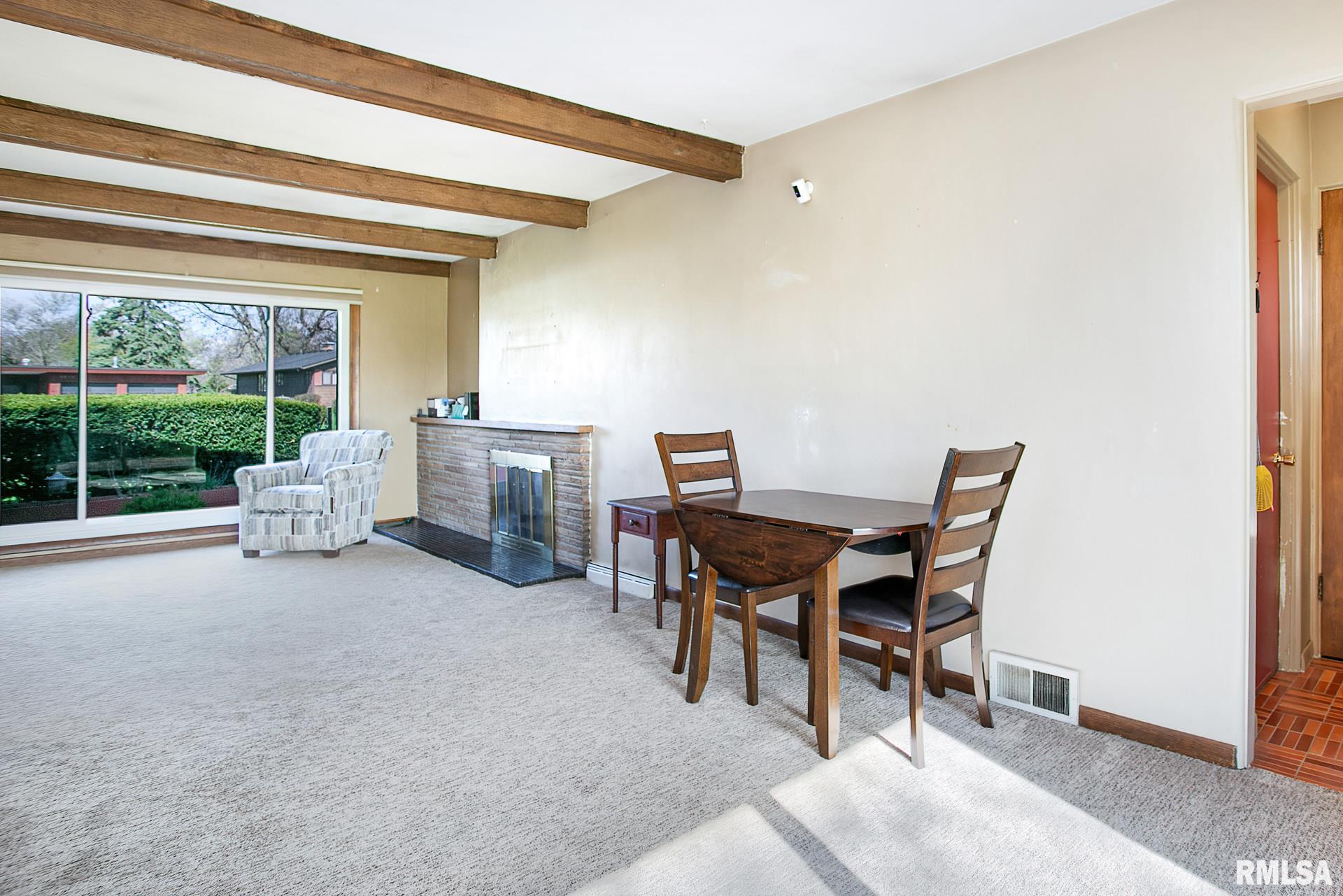 4209 Rodeo Road Davenport, IA 52806 - Photo 8 of 25 Gallery Image 8
