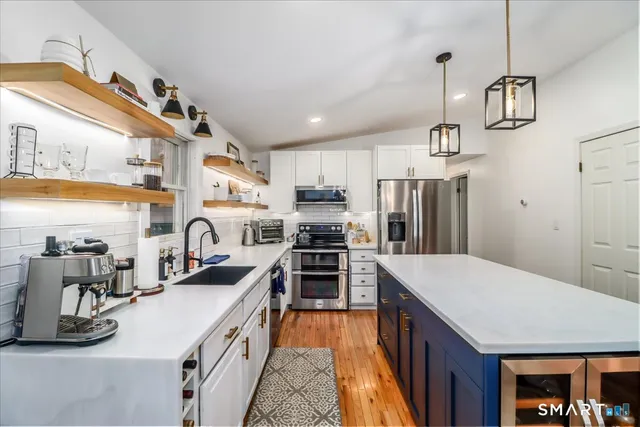 $600,000 | 113 South King Street, Danbury, CT 06811