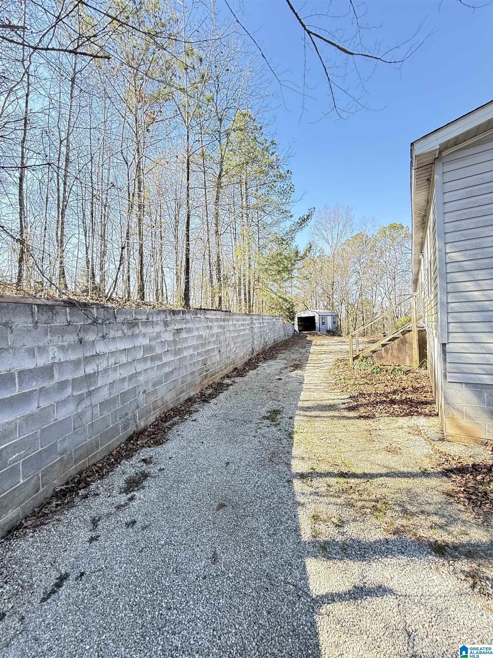 295 Country Lane Talladega, AL 35160 - Photo 15 of 42