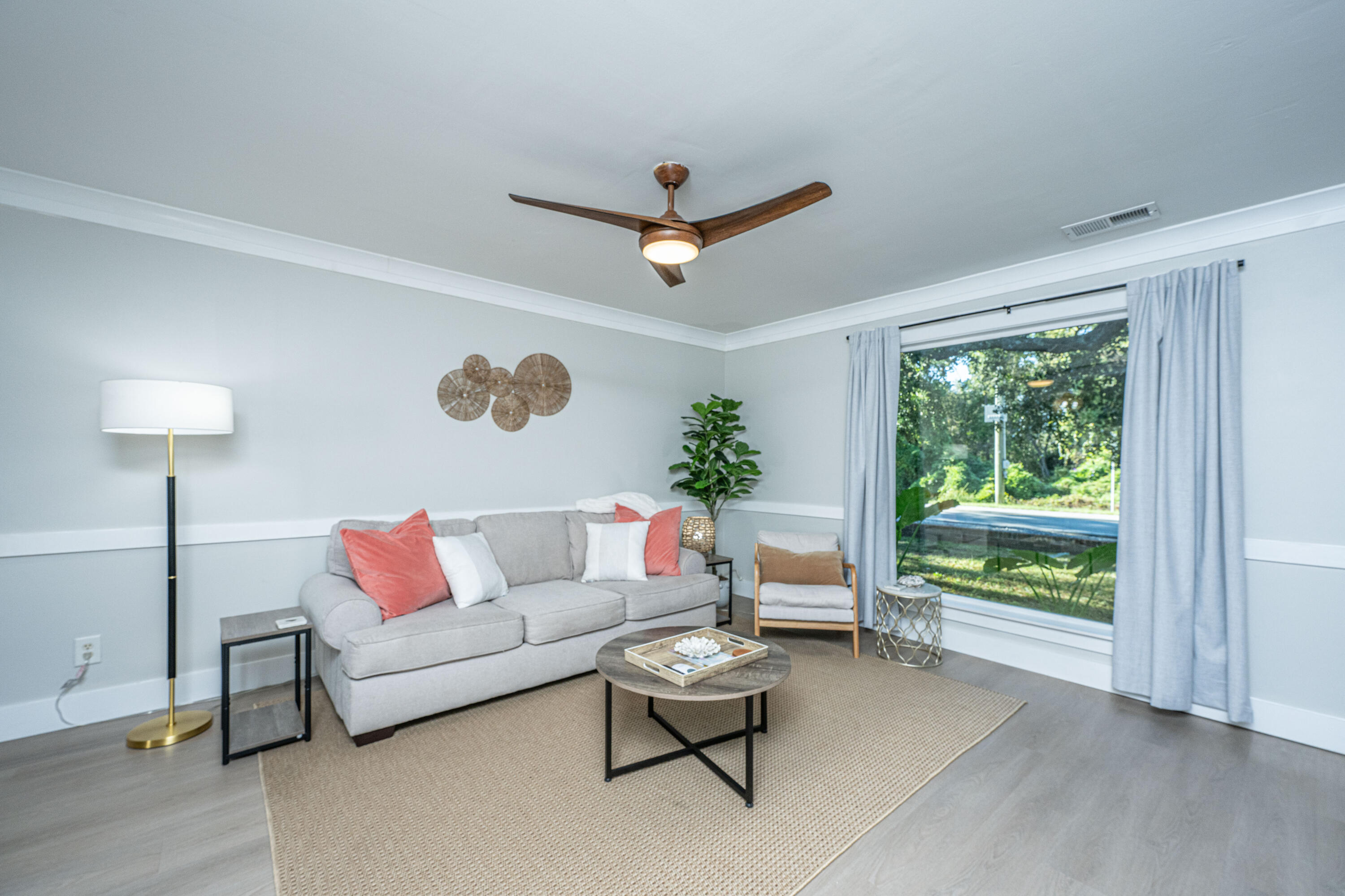 713 Center Street Mount Pleasant, SC 29464 - Photo 2 of 35 713CenterSt006