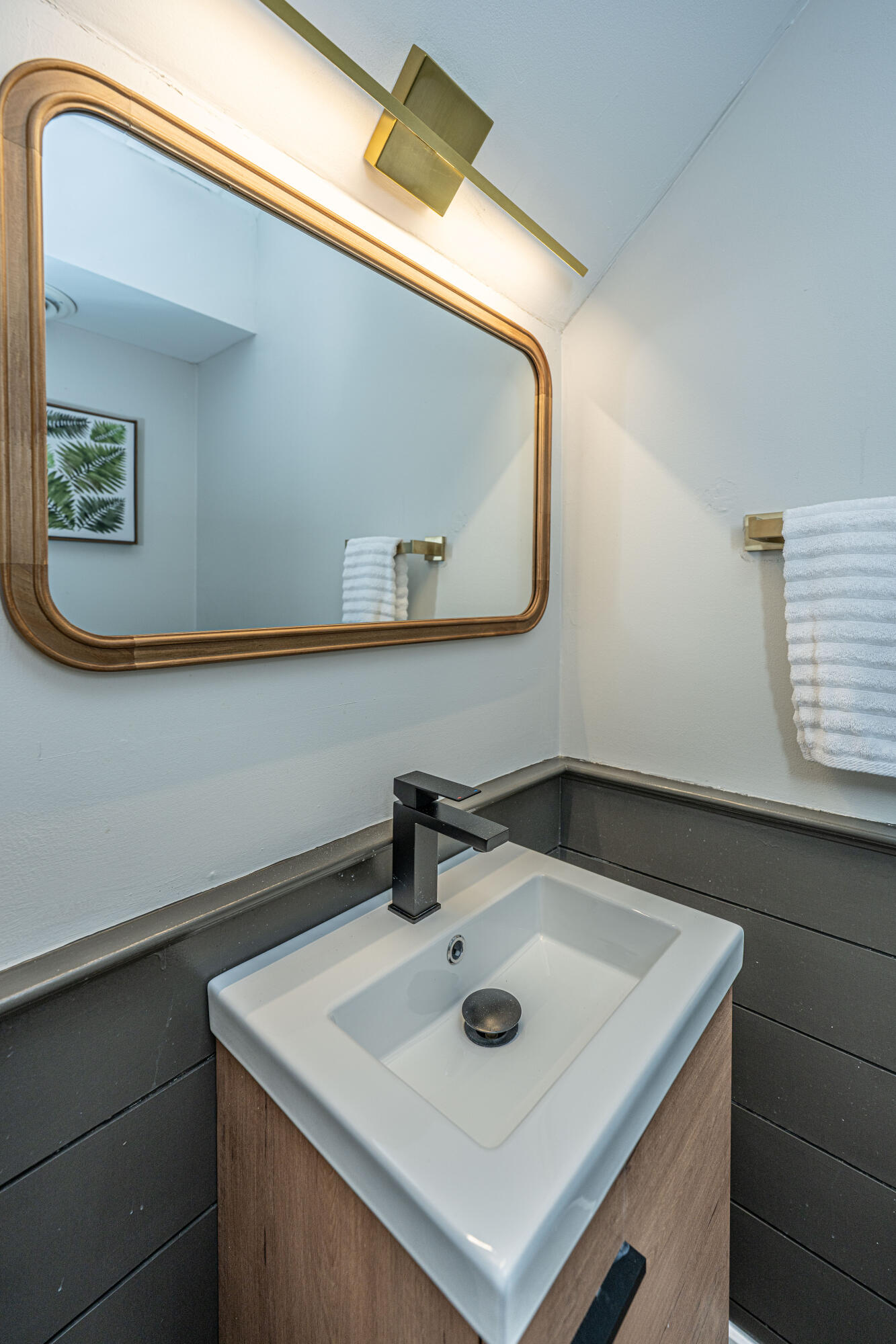 713 Center Street Mount Pleasant, SC 29464 - Photo 6 of 35 713CenterSt018