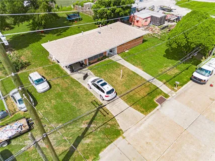 $850,000 | 7634 Highway 23, Belle Chasse, LA 70037