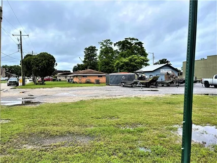 $850,000 | 7634 Highway 23, Belle Chasse, LA 70037