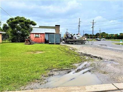 $850,000 | 7634 Highway 23, Belle Chasse, LA 70037