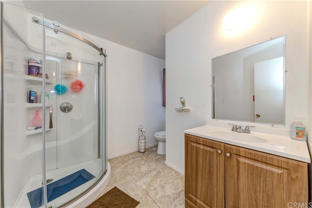 47 Paradise Valley South Carson, CA 90745 - Photo 27 of 40