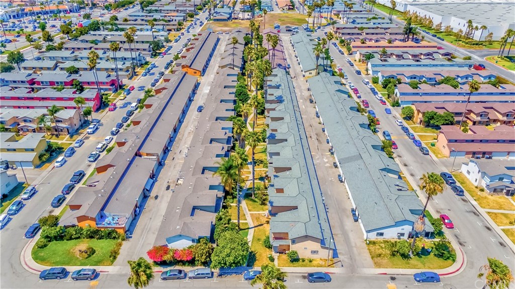 47 Paradise Valley South Carson, CA 90745 - Photo 33 of 40