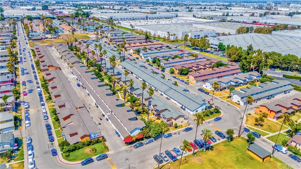 47 Paradise Valley South Carson, CA 90745 - Photo 34 of 40