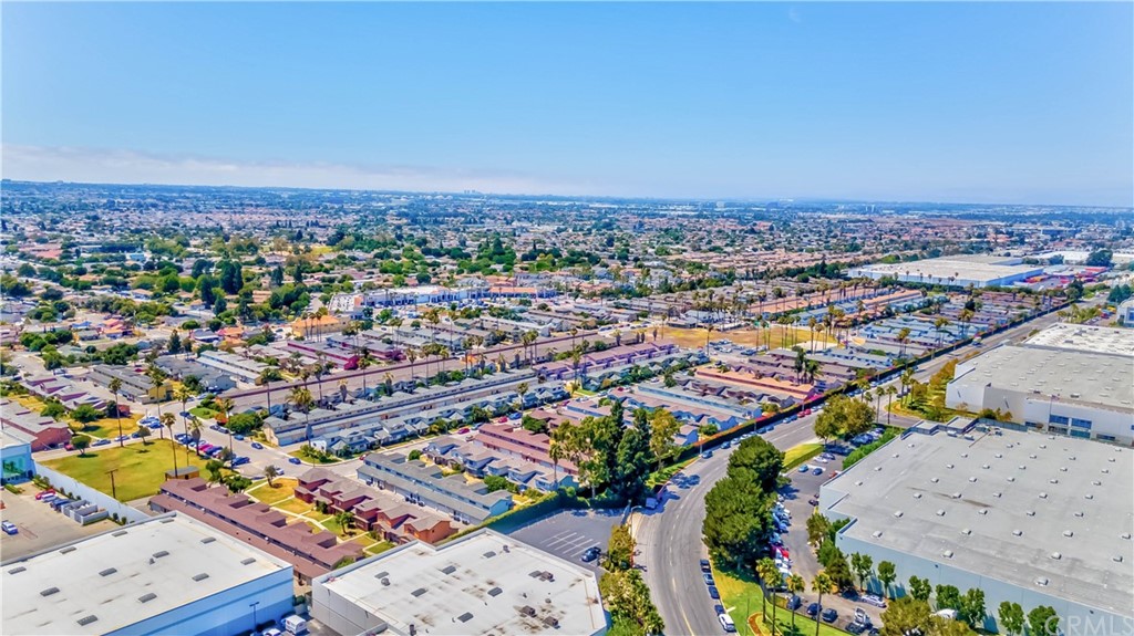 47 Paradise Valley South Carson, CA 90745 - Photo 36 of 40