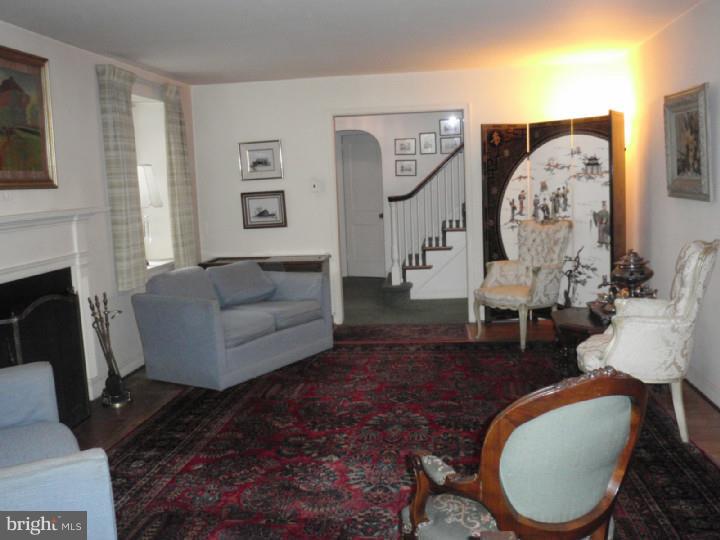 354 Williams Road Wynnewood, PA 19096 - Photo 4 of 21 Living Room
