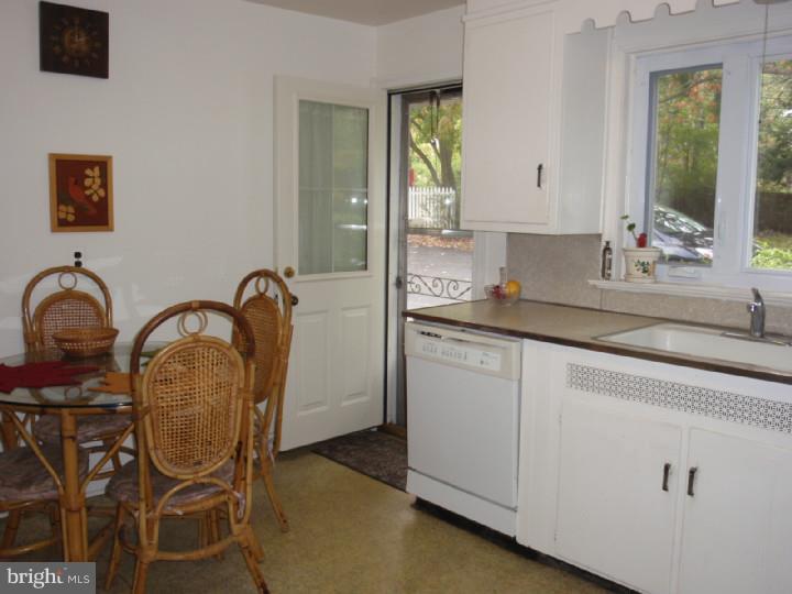 354 Williams Road Wynnewood, PA 19096 - Photo 8 of 21 Kitchen