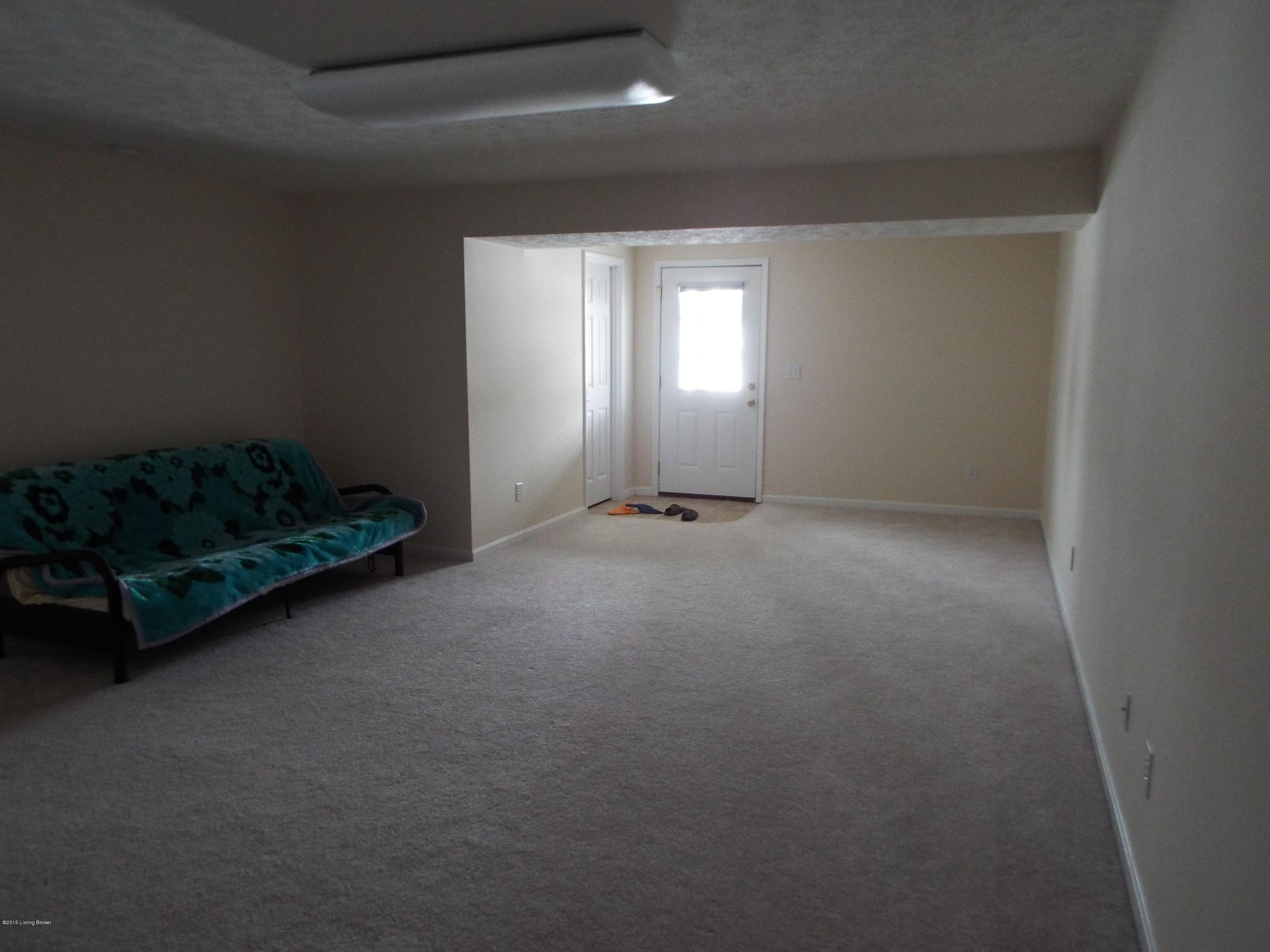 107 Seth Court Radcliff, KY 40160 - Photo 12 of 17 DSCF0446