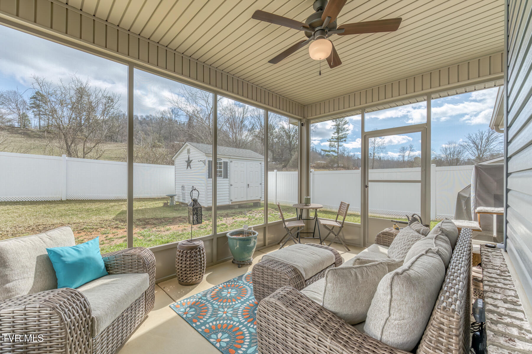 114 Ervin Loop Erwin, TN 37650 - Photo 17 of 40 114 Ervin Loop-15