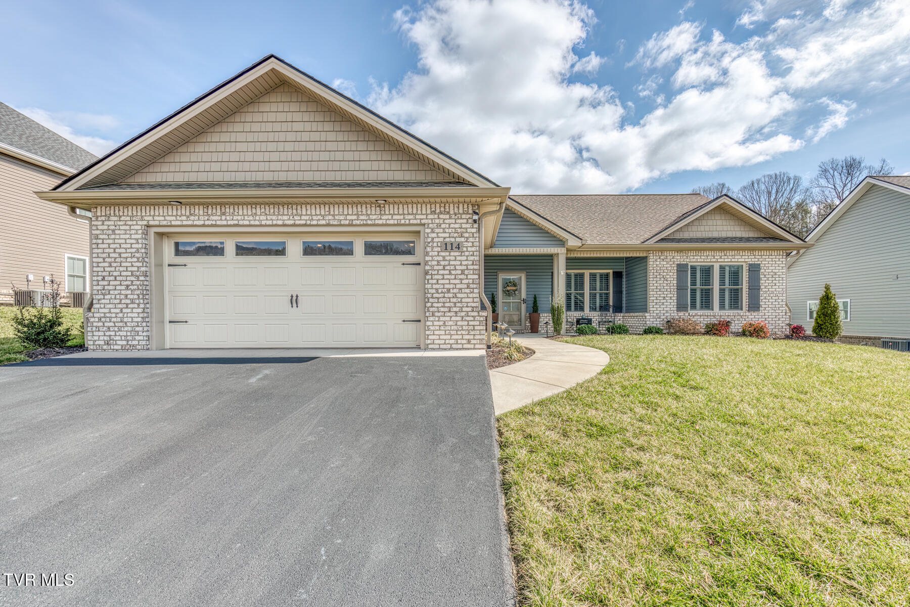 114 Ervin Loop Erwin, TN 37650 - Photo 2 of 40 114 Ervin Loop-1