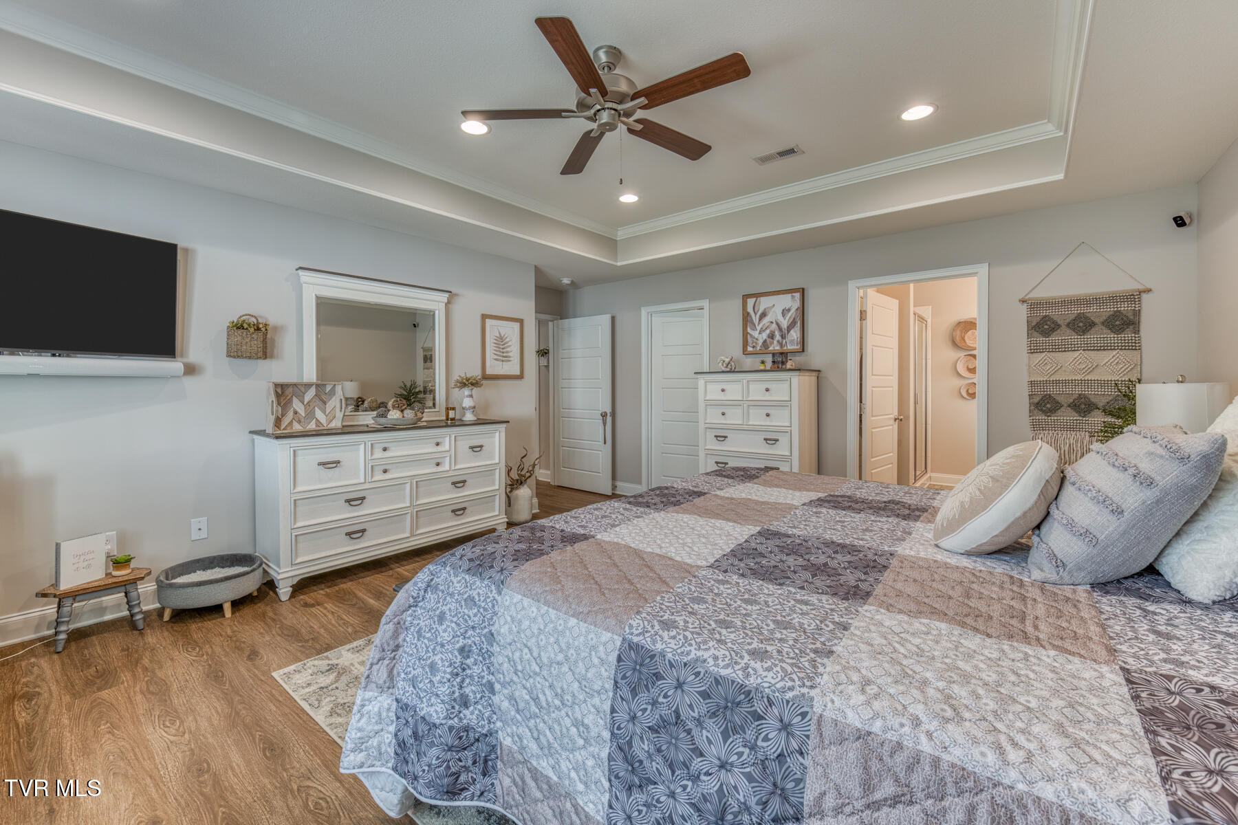 114 Ervin Loop Erwin, TN 37650 - Photo 21 of 40 114 Ervin Loop-19