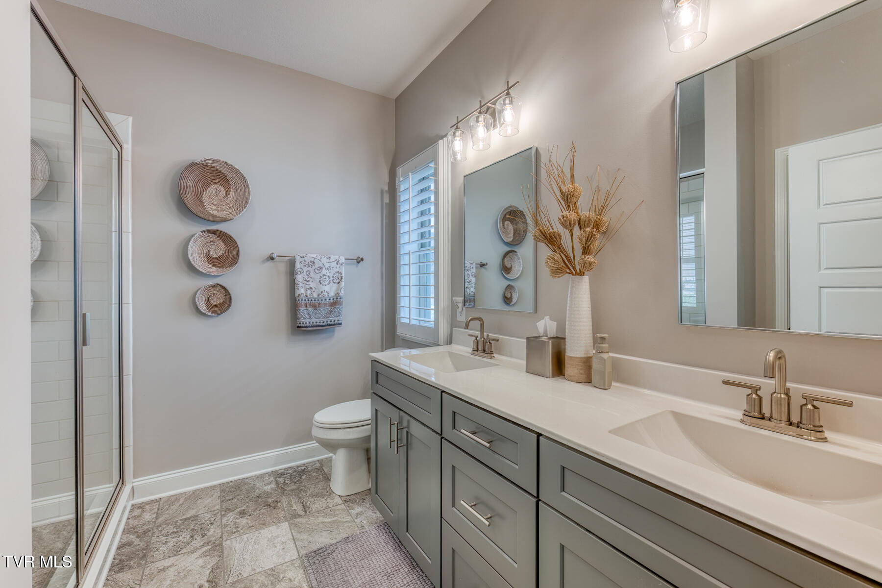 114 Ervin Loop Erwin, TN 37650 - Photo 23 of 40 114 Ervin Loop-21