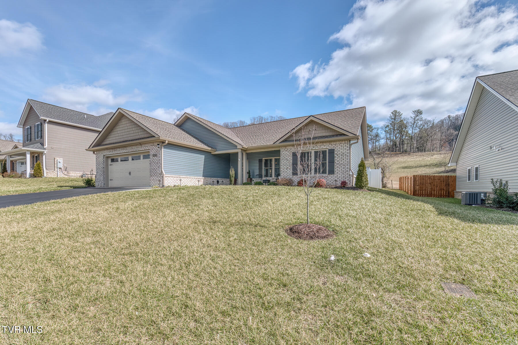 114 Ervin Loop Erwin, TN 37650 - Photo 33 of 40 114 Ervin Loop-31