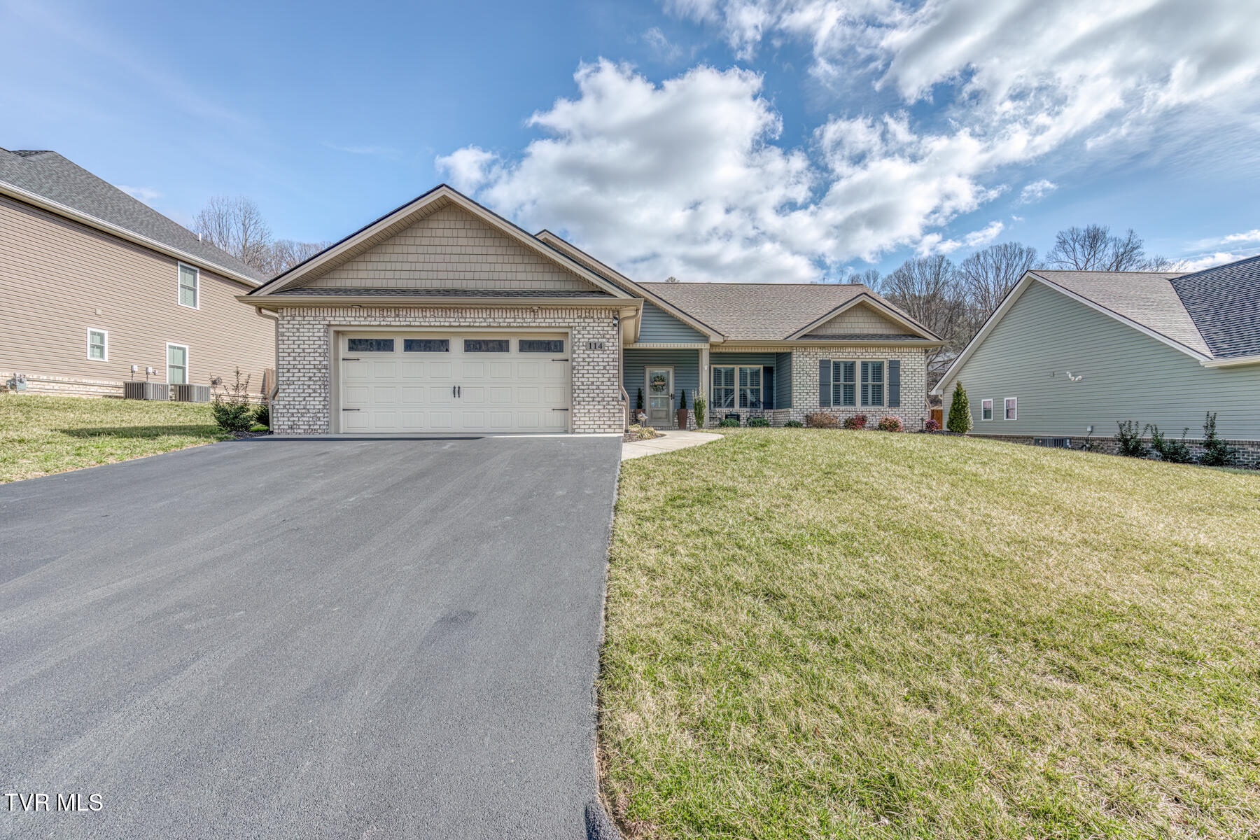114 Ervin Loop Erwin, TN 37650 - Photo 34 of 40 114 Ervin Loop-32