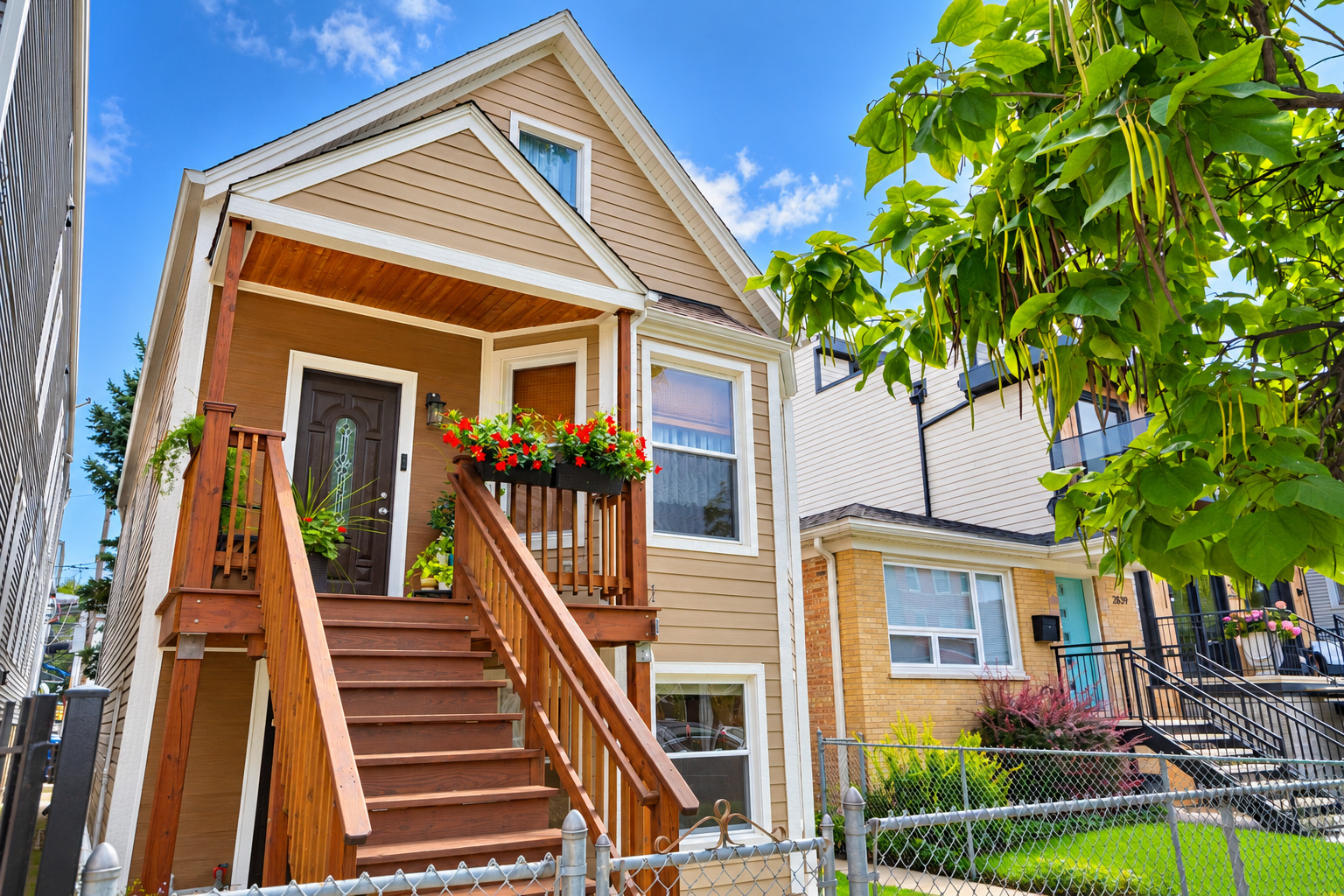 2843 North Ridgeway Avenue, Unit 1 Chicago, IL 60618 - Photo 1 of 38 Gallery Image 1