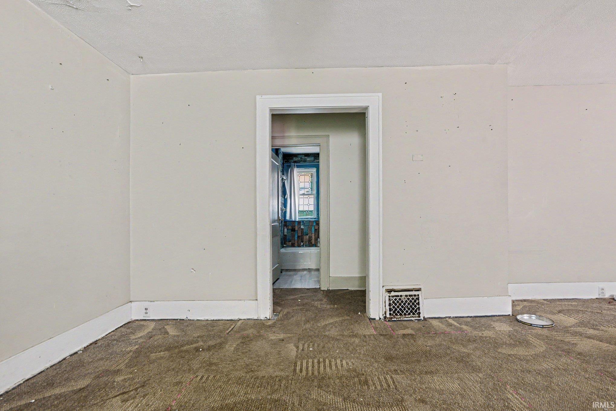 809 Altgeld Street South Bend, IN 46614 - Photo 6 of 15