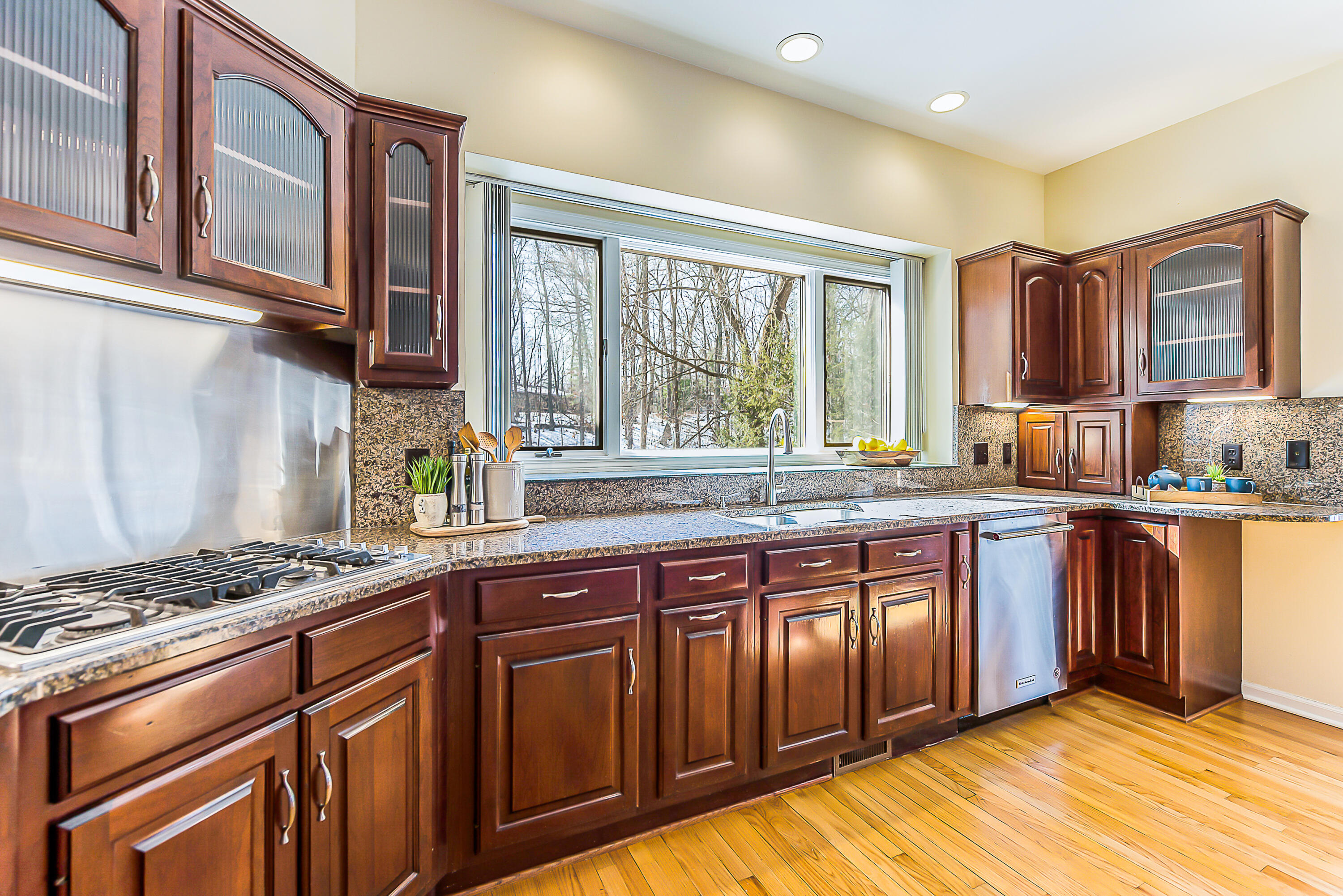 2925 Exmoor Road Ann Arbor, MI 48104 - Photo 16 of 97 Tons of cabinetry