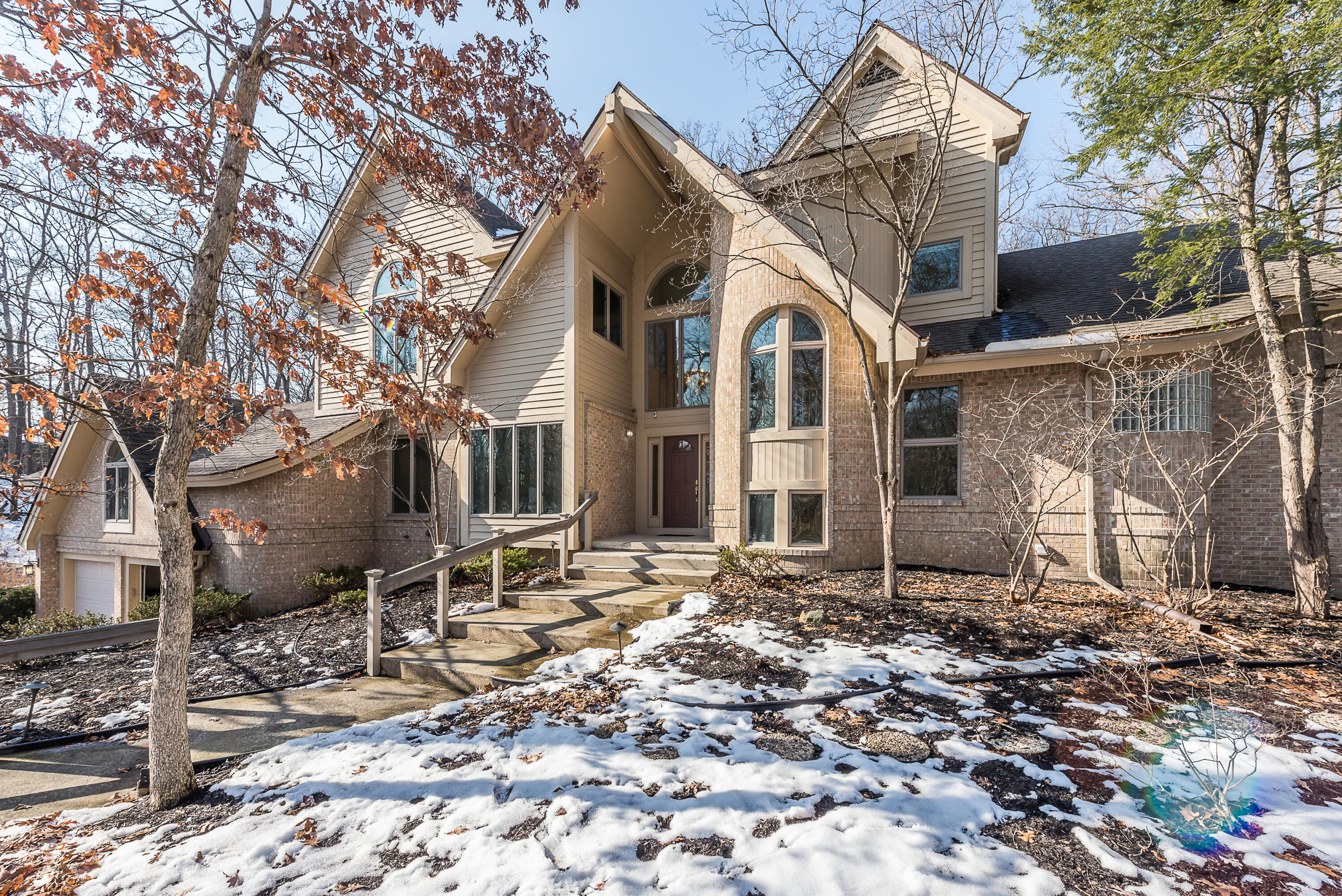 2925 Exmoor Road Ann Arbor, MI 48104 - Photo 3 of 97 Front