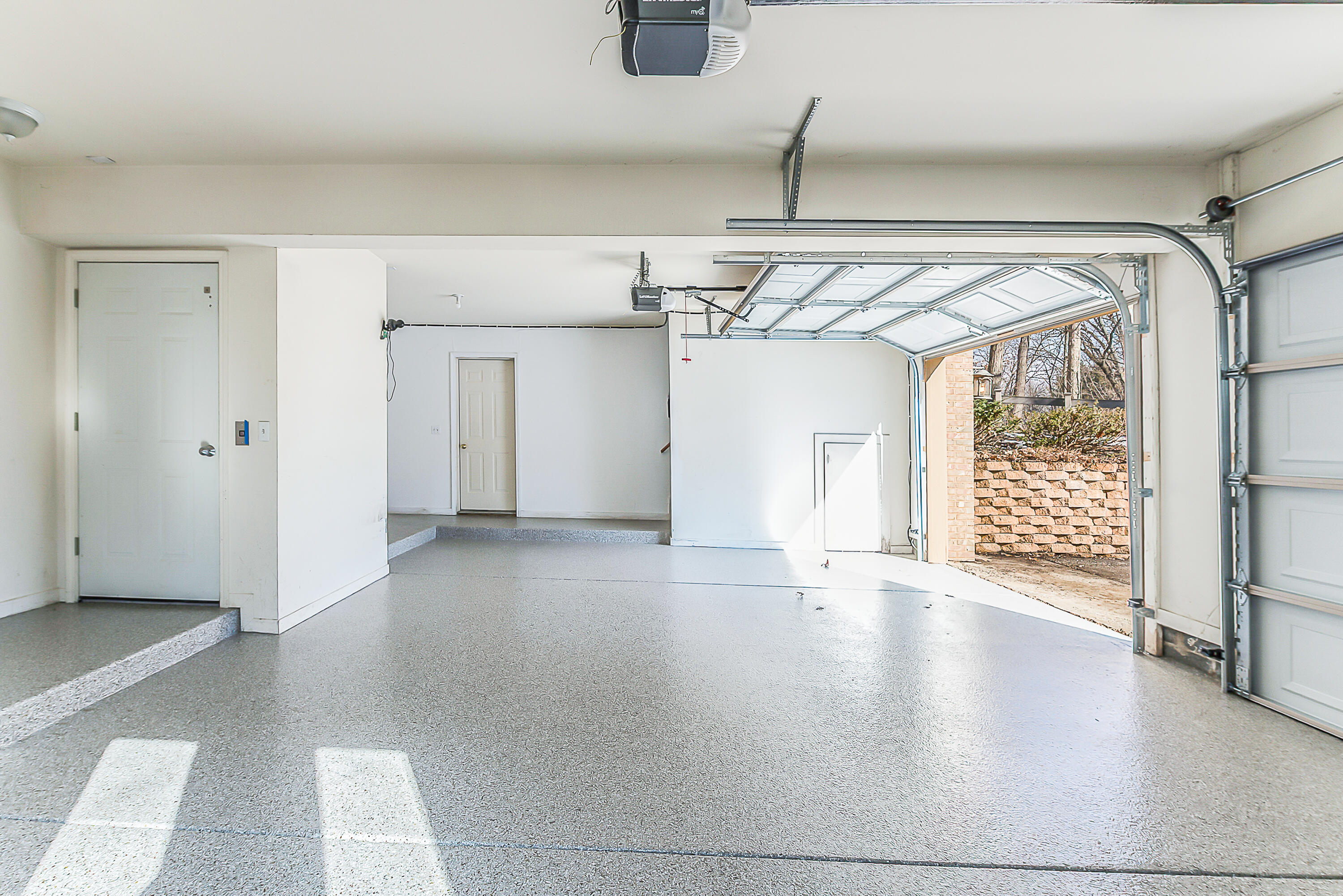 2925 Exmoor Road Ann Arbor, MI 48104 - Photo 79 of 97 New epoxy floor