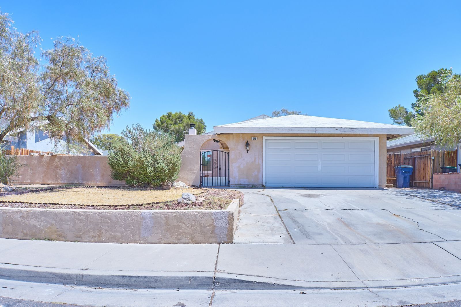 524 North Inyo Street Ridgecrest, CA 93555 - Photo 1 of 24 Gallery Image 1