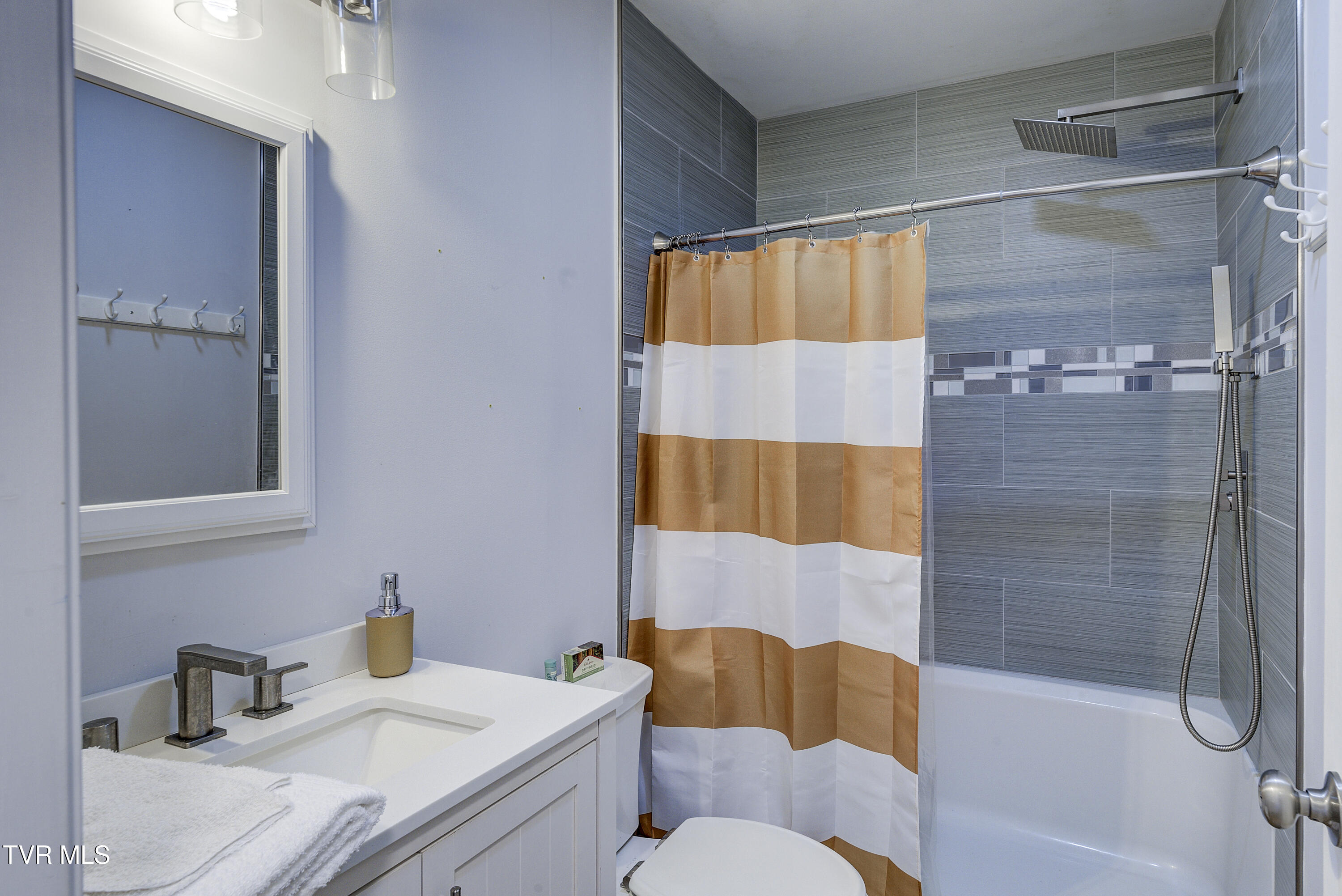 780 Hamilton Road, Unit D5 Blountville, TN 37617 - Photo 5 of 55 Hamilton-D5-3