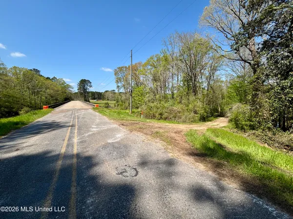 $486,500 | 50 Oakdale Church Road, Seminary, MS 39479