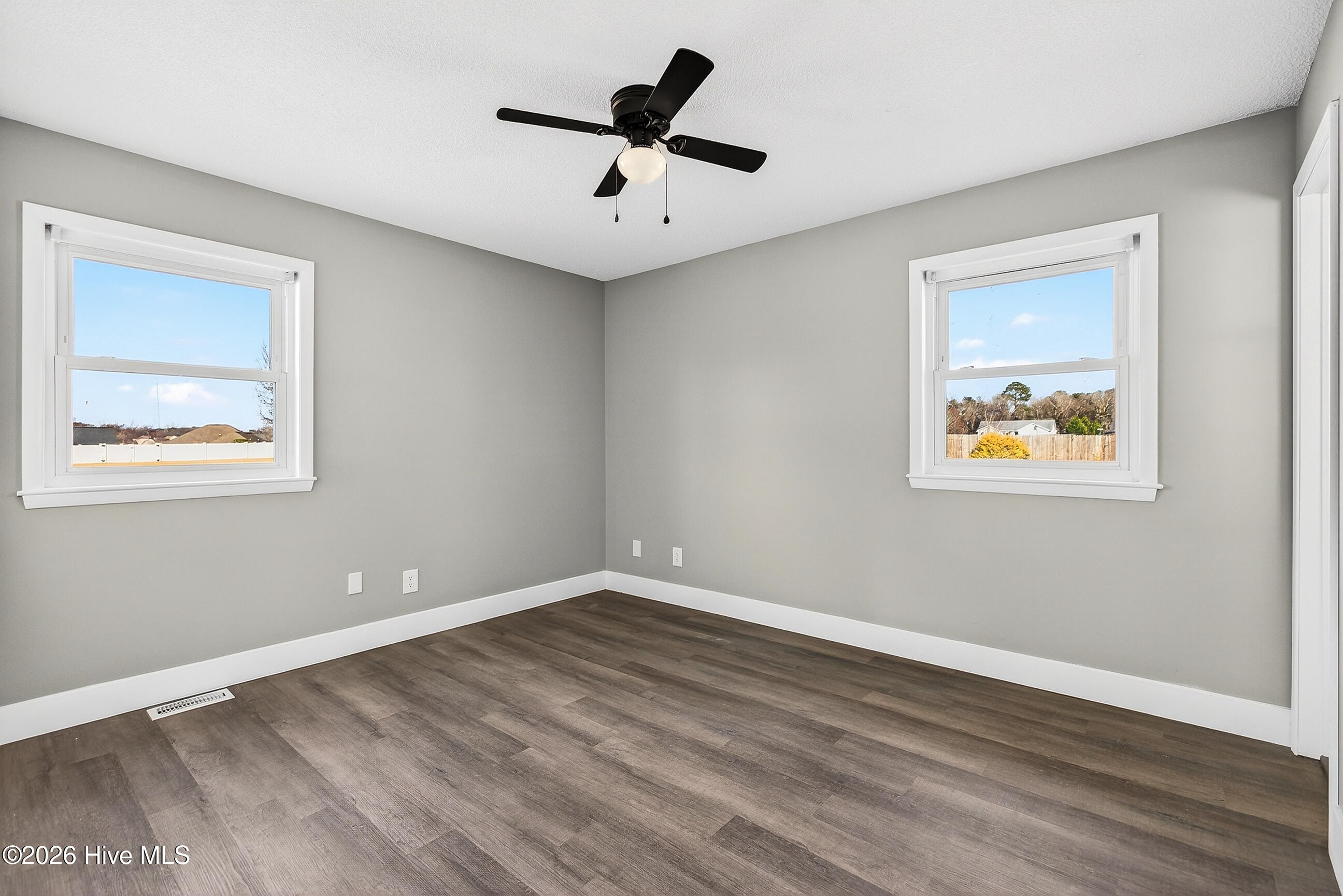 290 Cow Horn Road Richlands, NC 28574 - Photo 11 of 29 13